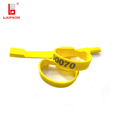 890Mhz UHF RFID Supply Dairy Cattle Sheep Marking Leg Band With Different Color