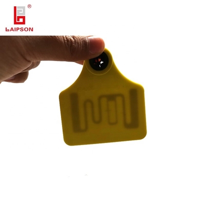TPU 75MM Long Range UHF RFID Long Range Uhf Rfid Livestock Ear Tag For Tracking Cow Horse
